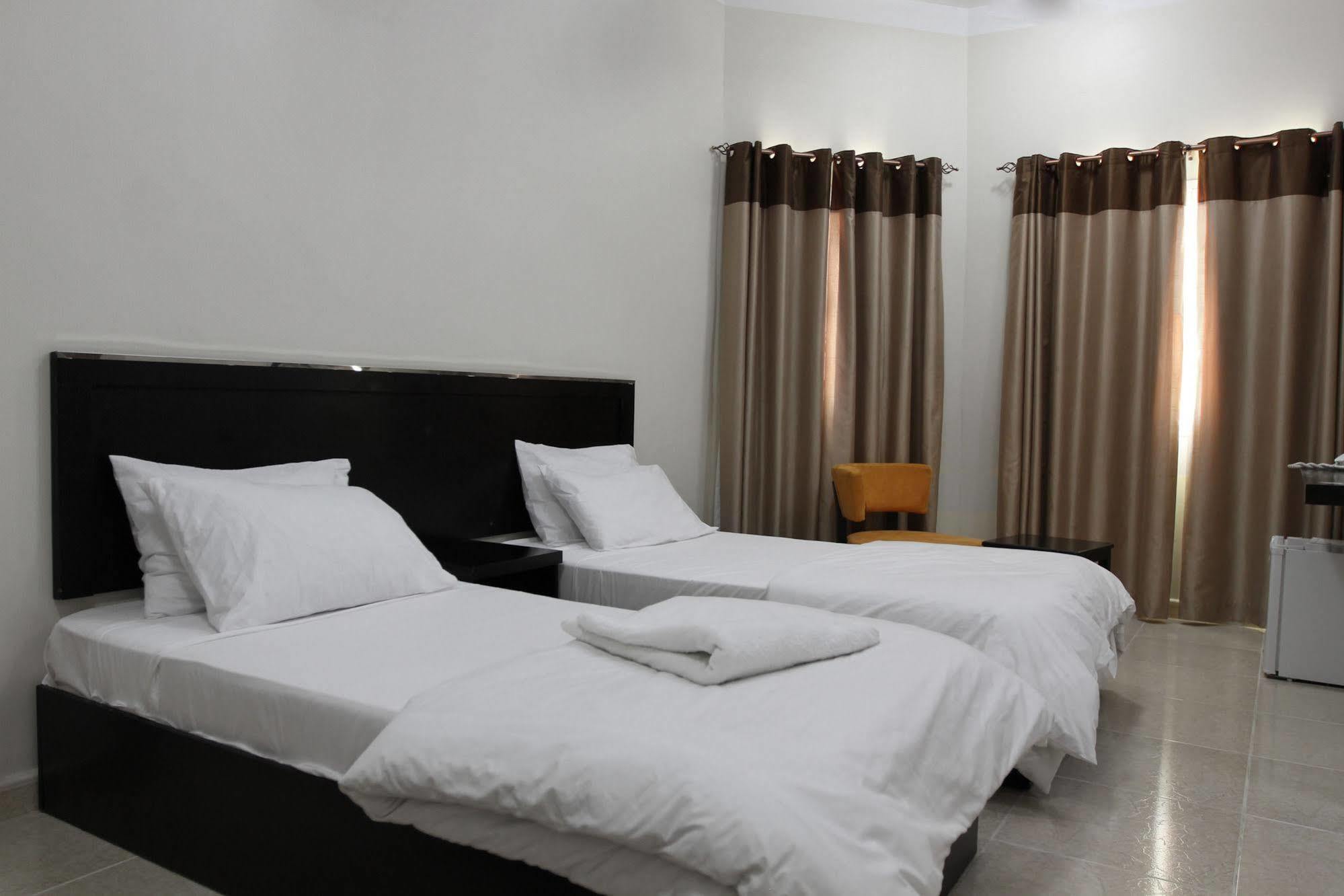 อัล มุลตากา โฮเต็ล Hotel โซฮาร์ ภายนอก รูปภาพ